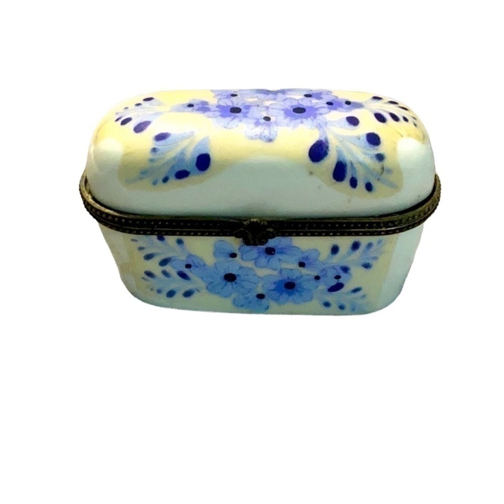 VINTAGE Blue Delft Floral Rectangle Trinket Box